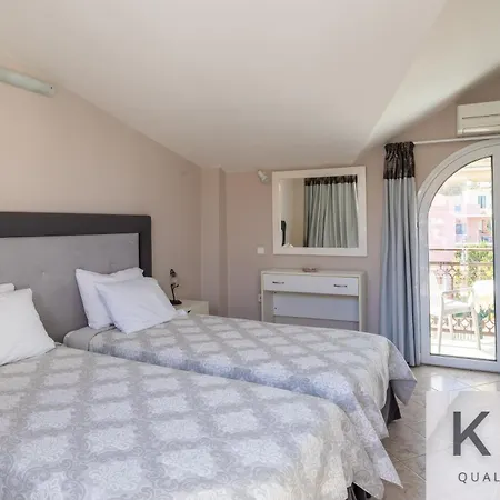 Aparthotel Zoi