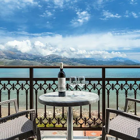 Zoi's Sea View In 3*