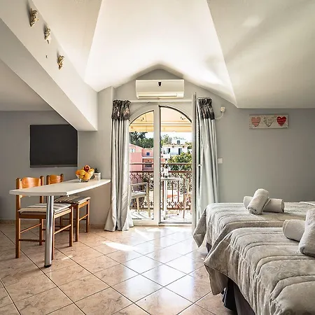Zoi's Sea View In 3* Lixouri